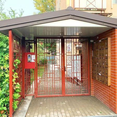Emma Accommodation - Clean And Comfortable Apartment Iasi Buitenkant foto